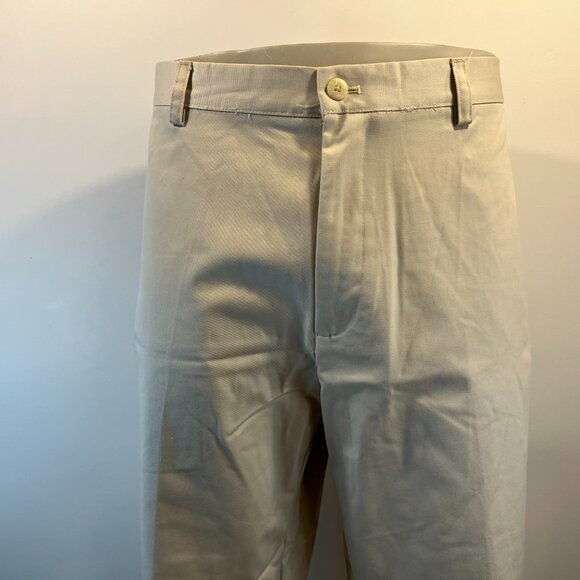 Izod Men's American Chino Pumice Flat Front Metrix Fit Pant -Size 40 x 27.5 -NWT - Picture 3 of 6